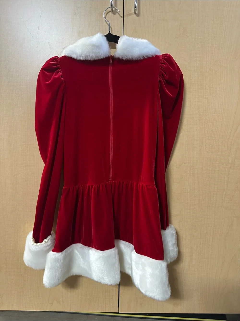 Weissman festive red
